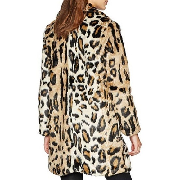 CUPCAKES AND CASHMERE | FAUX FUR COAT - Picture 5 of 12